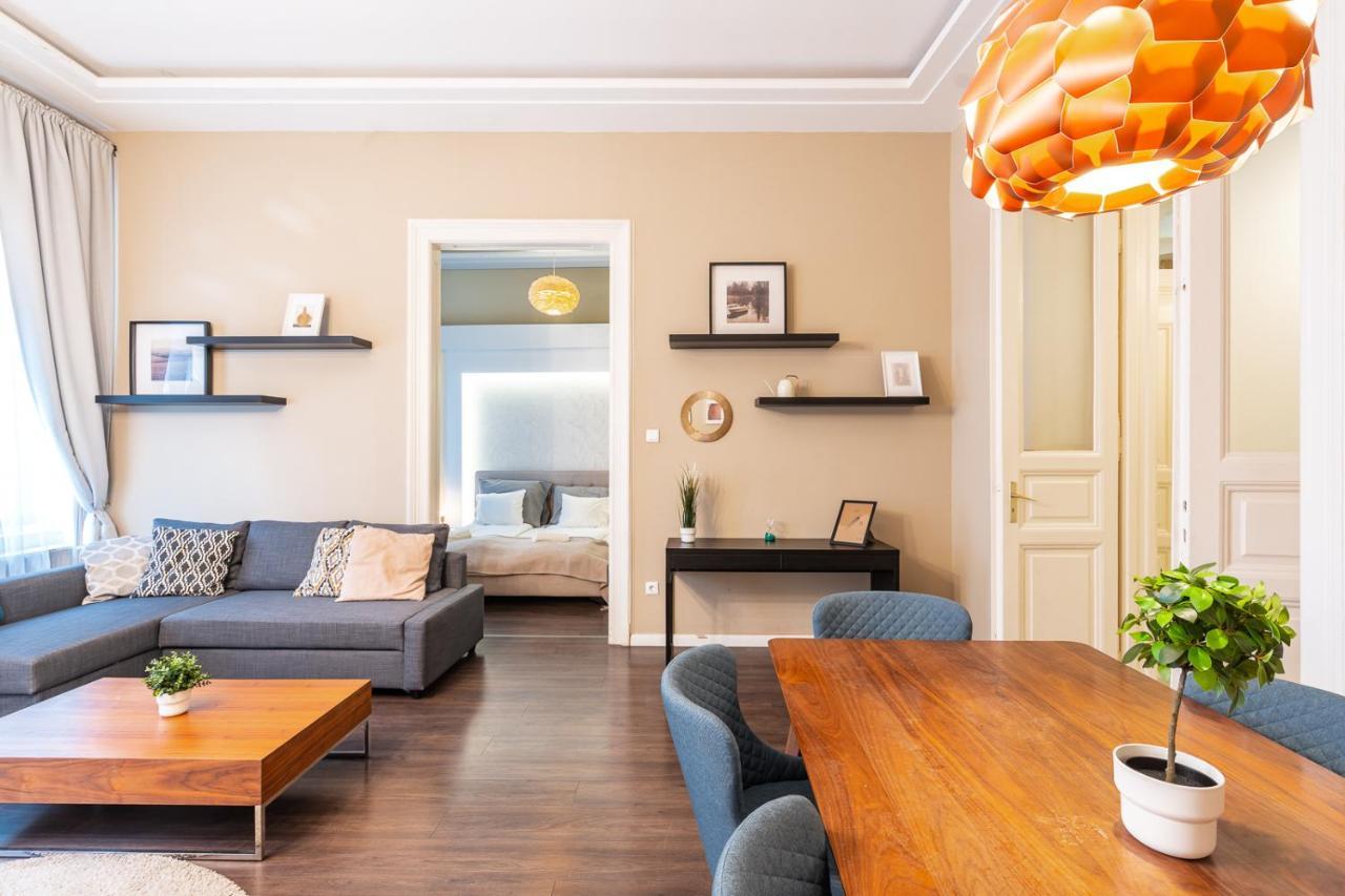 Spacious Luxury Apartment At The Heart Of 부다페스트 외부 사진