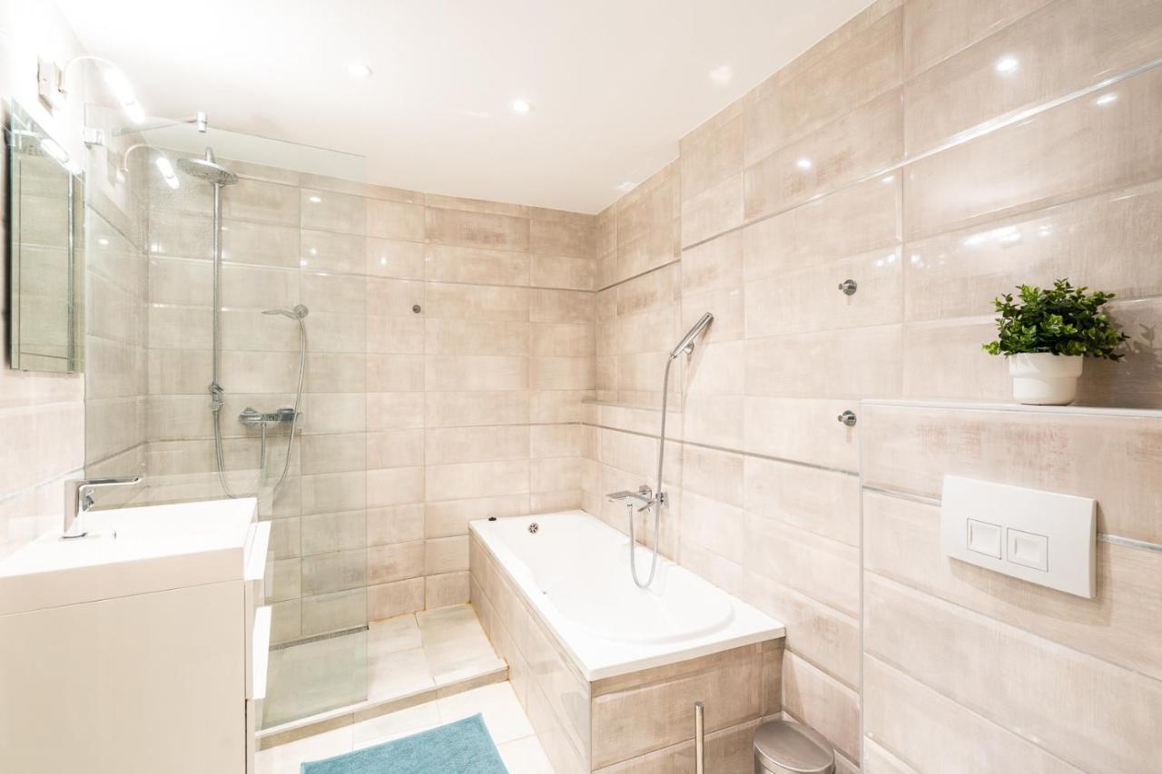 Spacious Luxury Apartment At The Heart Of 부다페스트 외부 사진